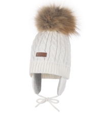 зимняя шапка с пумпоном из натурального меха